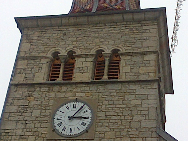 Eglise de Clairvaux : Restauration de corniche et colonnette